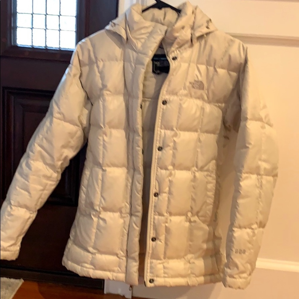 Woman’s North Face coat